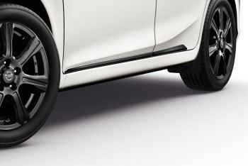 Nissan Pulsar (2014 >) Genuine Black Styling Door sills strips KE6053Z020BK