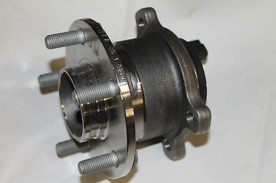 Genuine Ford Mondeo Rear Wheel Hub 1776845