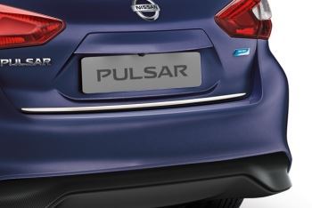 Nissan Pulsar (2014 >) Genuine White Styling Trunk lower finisher KE7913Z52W