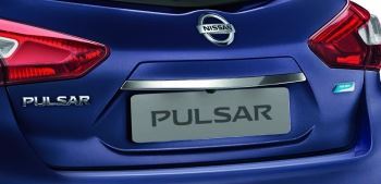 Nissan Pulsar (2014 >) Genuine Chrome Styling Trunk handle KE7913Z500CR
