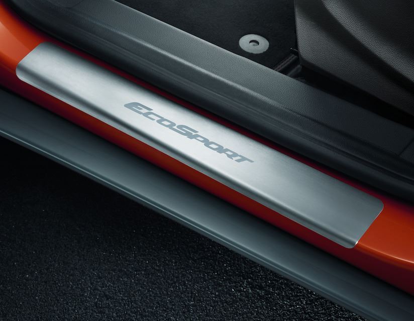 Ford Ecosport 10/2013> Front Scuff Plates With Escsport Logo (For Zetec) 1800050