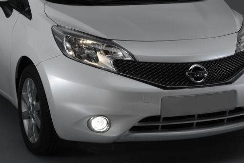 Nissan Pulsar (2014 >) Genuine Fog lamp kit KE6223Z000