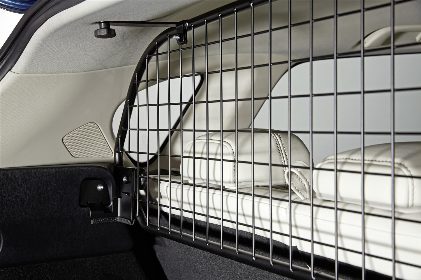 Genuine Mazda CX-5 2022> Dog guard Half-type Steel mesh