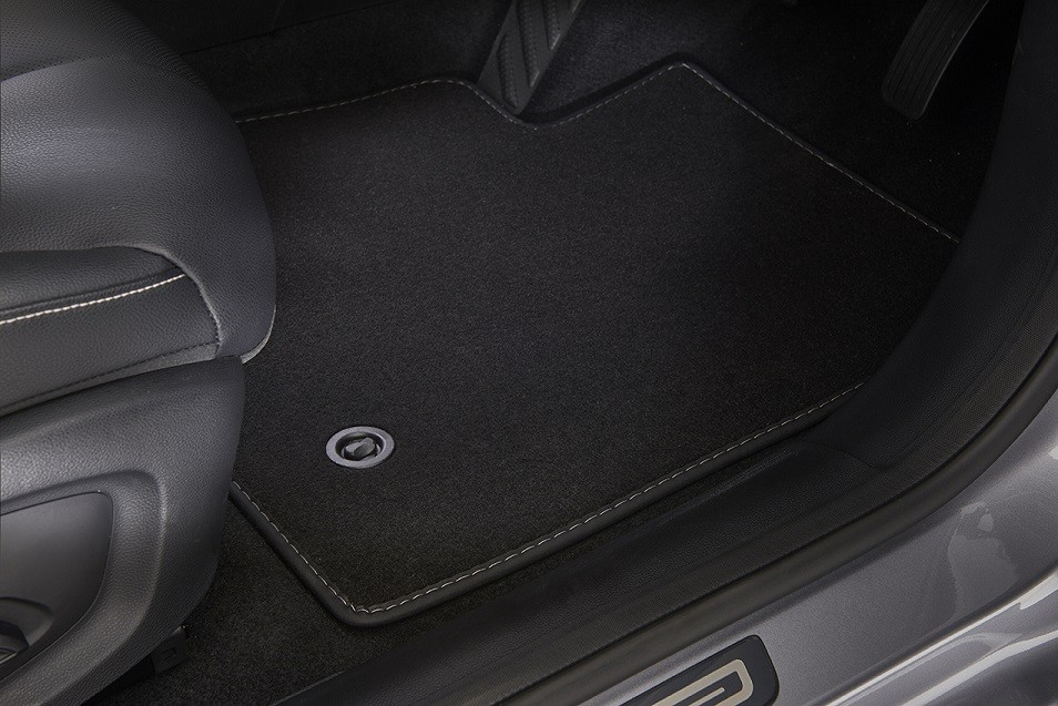 Genuine MG New All-Electric IM6 Fabric Mat Set  SAC1200408