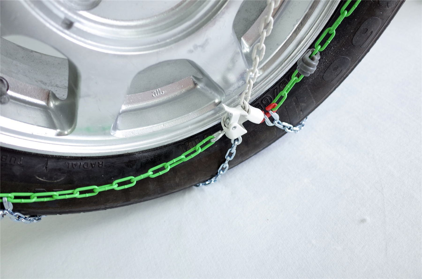 Green Valley TXR9 Winter 9mm Snow Chains - Car Tyre for 16" Wheels 235/55-16-Kit-110