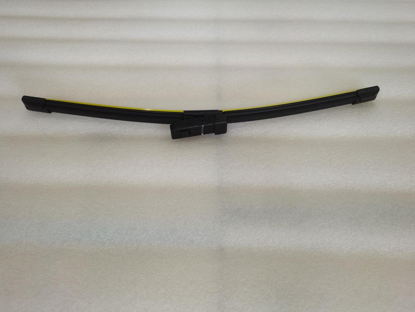 Genuine BYD New All-Electric Dolphin Surf 2025>Wiper Blade (Front Right) - 15395033-00