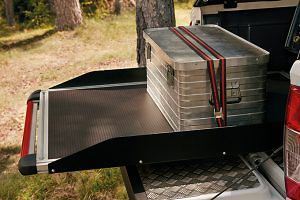 Genuine Nissan Navara 2018> Double Cab Sliding Tray