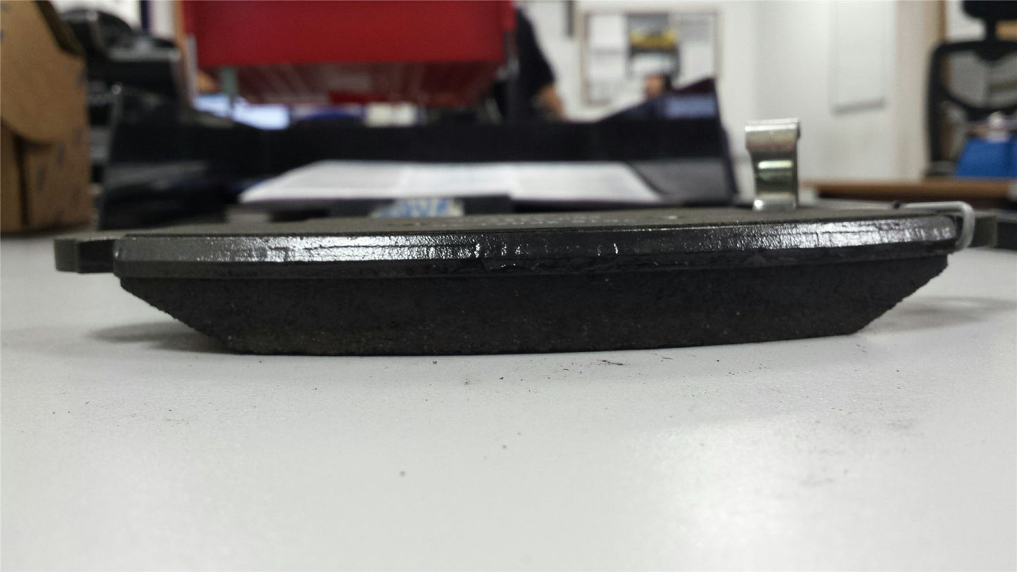 FORD TRANSIT 2.4 DI [RWD] Front Axle 01.00-05.06 120HP FRONT BRAKE PADS 4077636