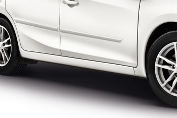 Nissan Pulsar (2014 >) Genuine Body side mouldings - white  KE7603Z020WS