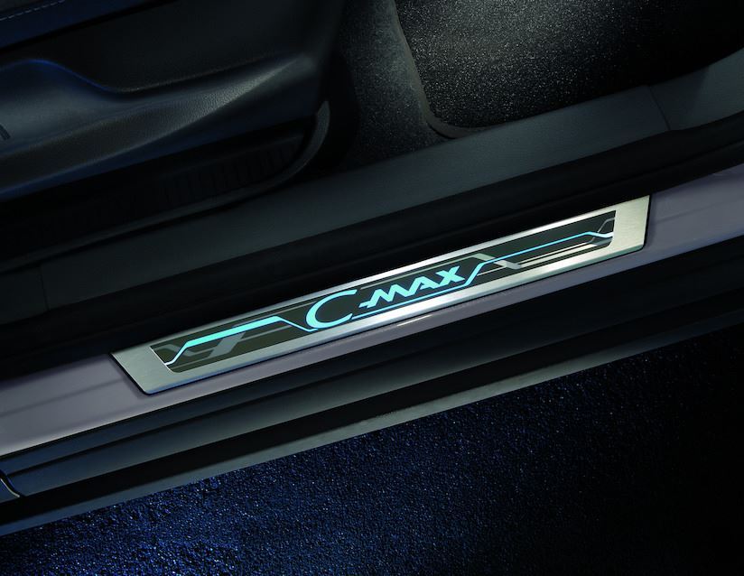 Ford C-Max 04/15> Front Scuff Plates With Blue Illuminated C-Max Logo 1827775