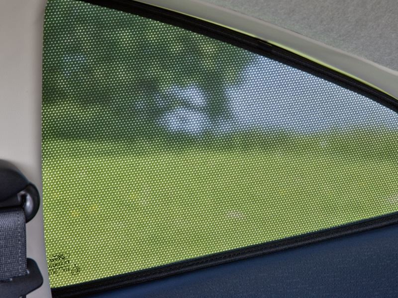 Genuine Ford Focus (01/11 - 10/14) Estate Sun Shades - Set of 5  (1744535)