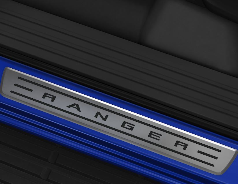 Genuine Ford Ranger 2016> Front Stainless Steel Scuff Plates RH (Super Cab)